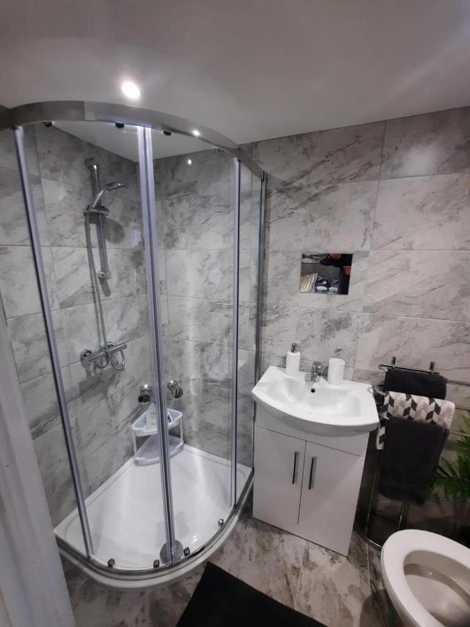 רוסטרבור Forest View Impeccable Two Bedroom House מראה חיצוני תמונה